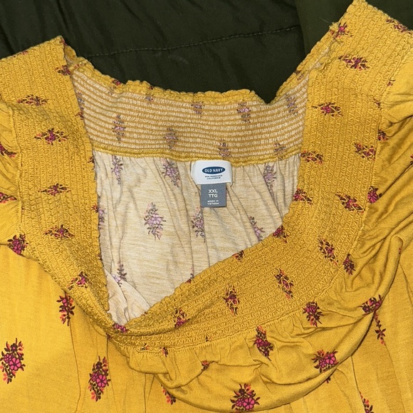 Old Navy Off Shoulder Blouse - Picture 2 of 3